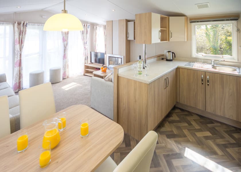 Typical Premium Caravan 2 | 4 Berth Luxury Caravan A - The Lakes Rookley, Rookley Village