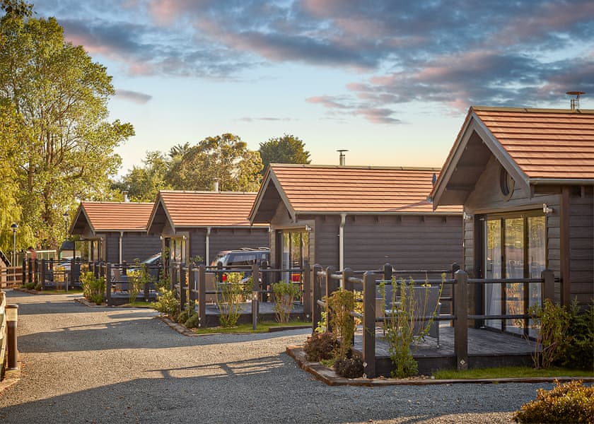 Exclusive The Lakehouse 4 Berth (Pet) - The Lakes Rookley, Rookley Village