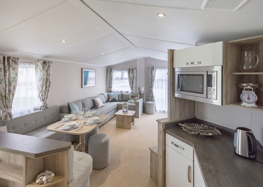 4 Berth Superior Caravan A (Pet) - The Lakes Rookley, Rookley Village
