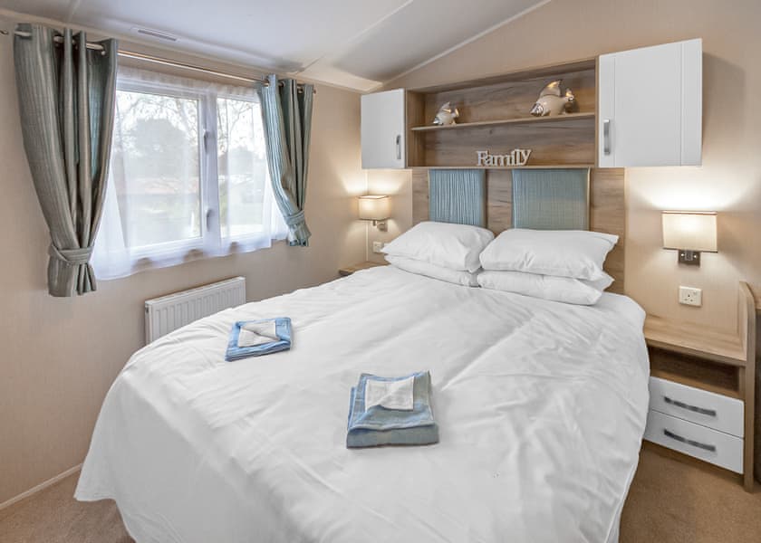 4 Berth Superior Caravan A (Pet) - The Lakes Rookley, Rookley Village