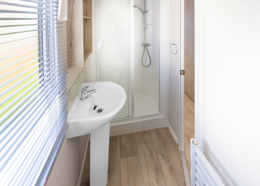 4 Berth Superior Caravan A (Pet) - The Lakes Rookley, Rookley Village