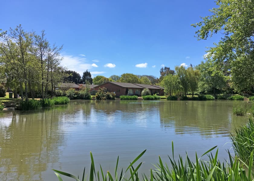 Indulgent Island Cottage 4 Berth (Pet) - The Lakes Rookley, Rookley Village