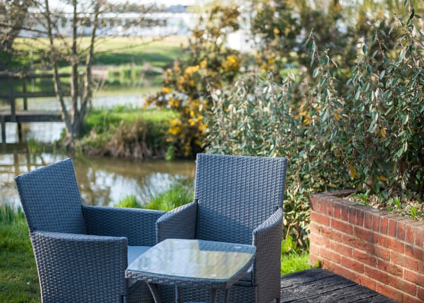 Indulgent Island Cottage 4 Berth (Pet) - The Lakes Rookley, Rookley Village