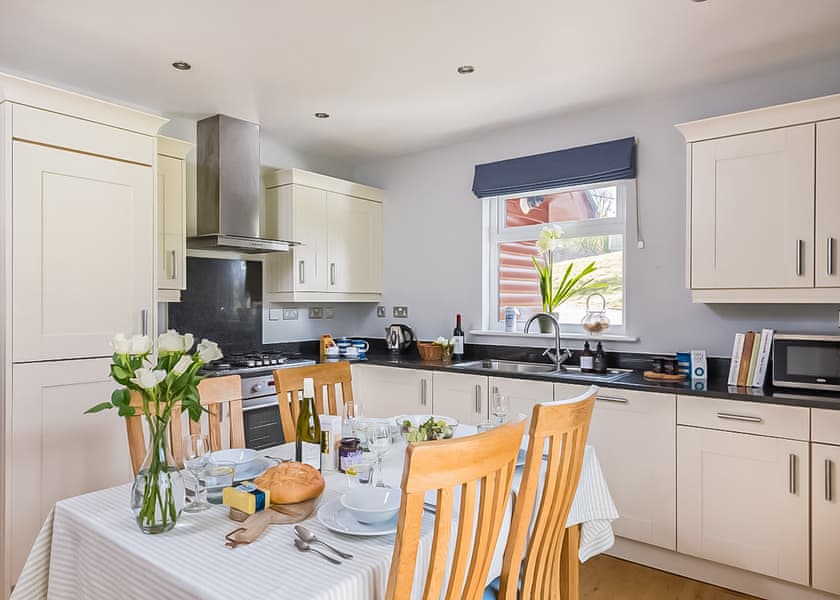 4 berth luxury wooden lodge  A - Retallack Resort, St Columb Major