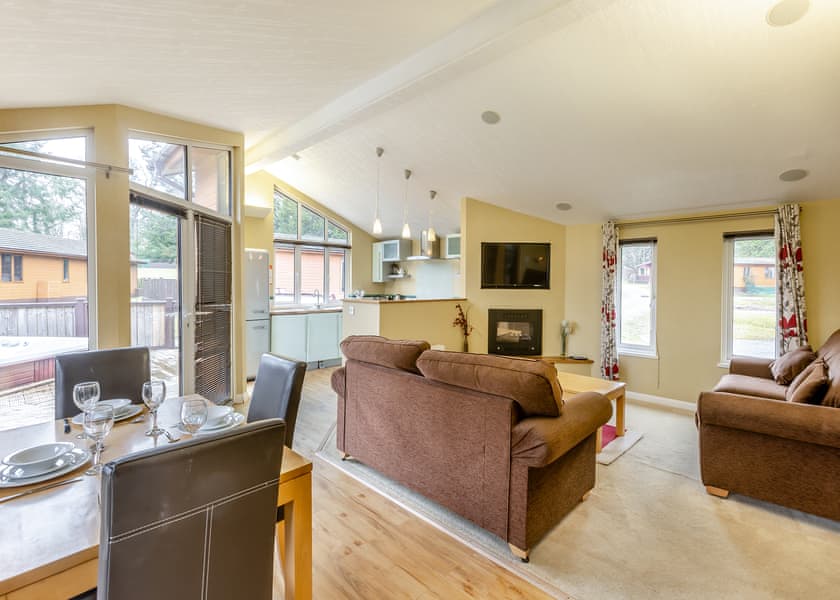 The Ruby (No Hot Tub) - Ruby Country Lodges, Halwill, Nr Beaworthy