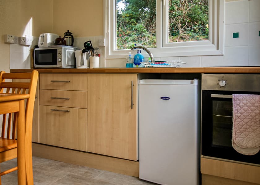 Beeches Bungalow - Ruthern Valley Holidays, Ruthernbridge, Nr Bodmin