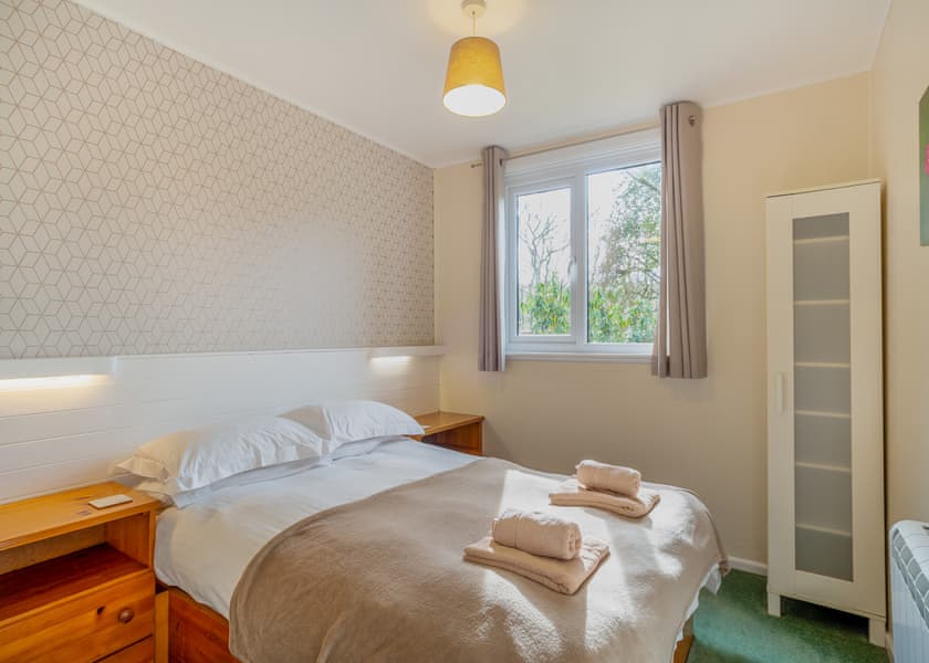 Larches Lodge - Ruthern Valley Holidays, Ruthernbridge, Nr Bodmin