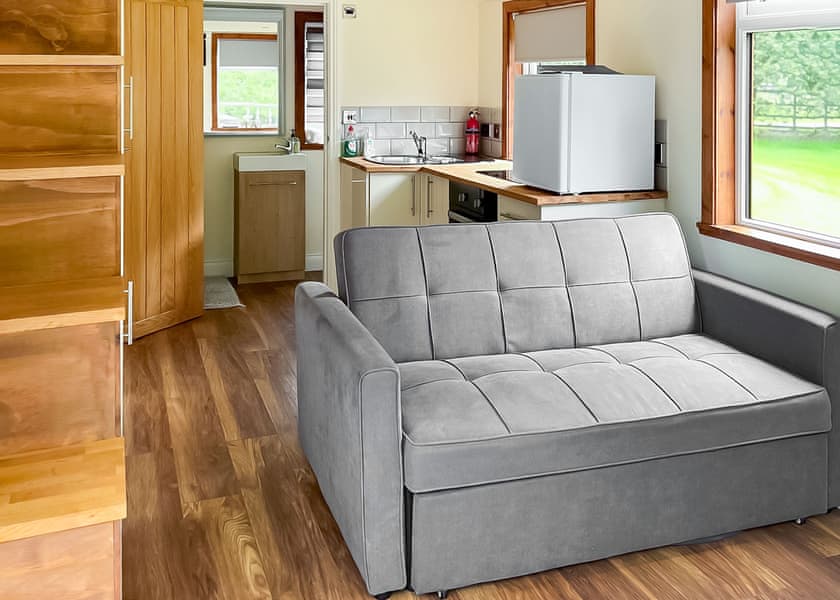 Treetops (Tiny House) - Riverview Holiday Park, Newcastleton,