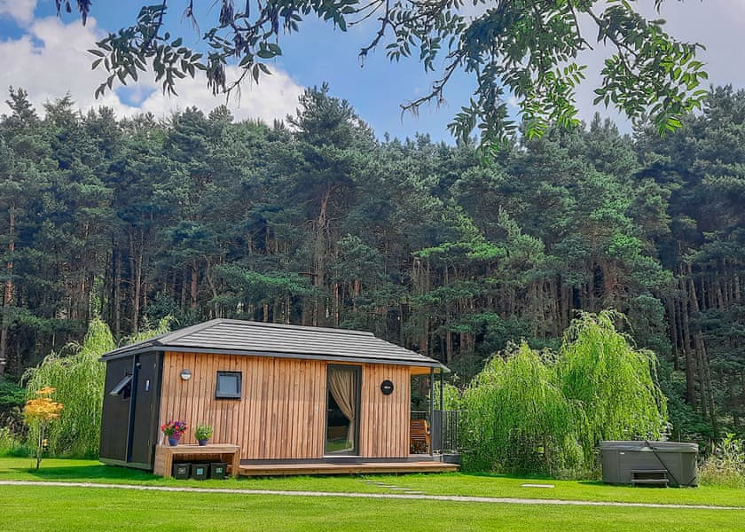 Milo - Riverside Cabins, Shrewsbury