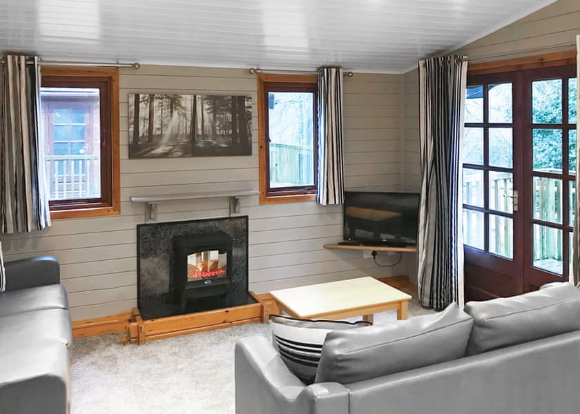 4 Berth Comfort Wooden Lodge Pet - Sandy Balls Holiday Village, Godshill, Fordingbridge