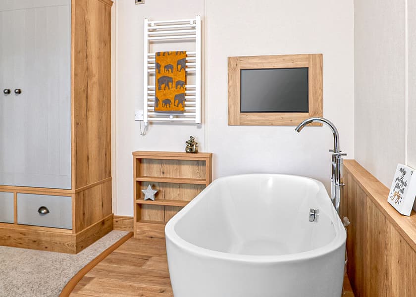 Exclusive Heartwood 7 Pet - Sandy Balls Holiday Village, Godshill, Fordingbridge