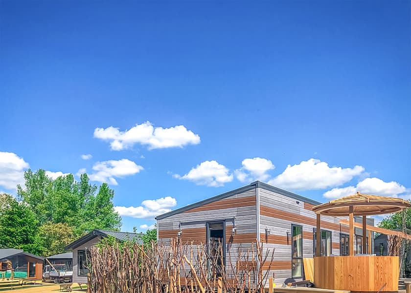 Exclusive Knightwood Hot Tub 8 Elec Point Pet - Sandy Balls Holiday Village, Godshill, Fordingbridge