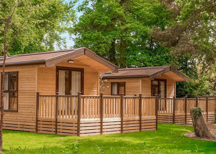 6 Berth Comfort Lodge 3 Bed - Sandy Balls Holiday Village, Godshill, Fordingbridge