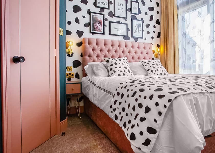 Esme 4 Berth - Sandy Balls Holiday Village, Godshill, Fordingbridge