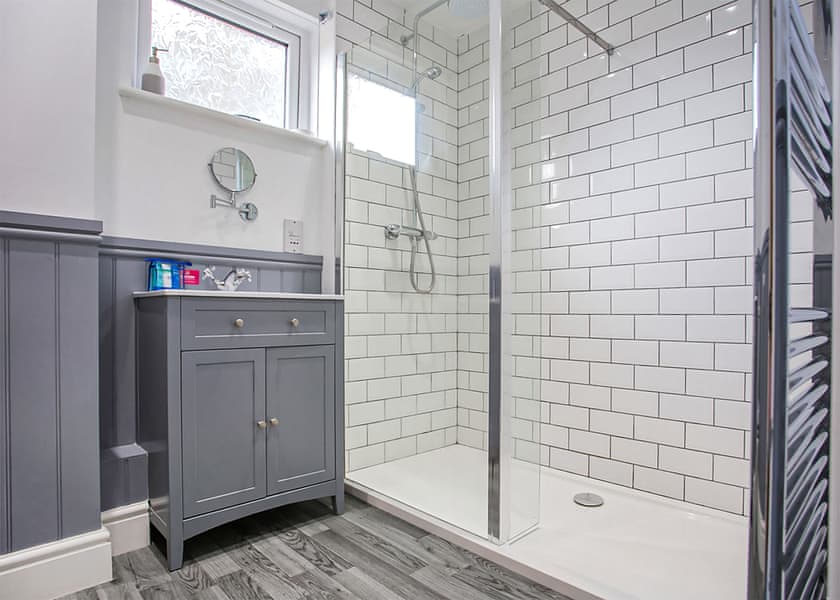 Exclusive 10 Berth Lodge with Hot Tub (8+2) Pet - Sandy Balls Holiday Village, Godshill, Fordingbridge