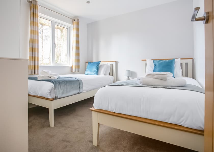 Exclusive 10 Berth Lodge with Hot Tub (8+2) ElecPt Pet - Sandy Balls Holiday Village, Godshill, Fordingbridge