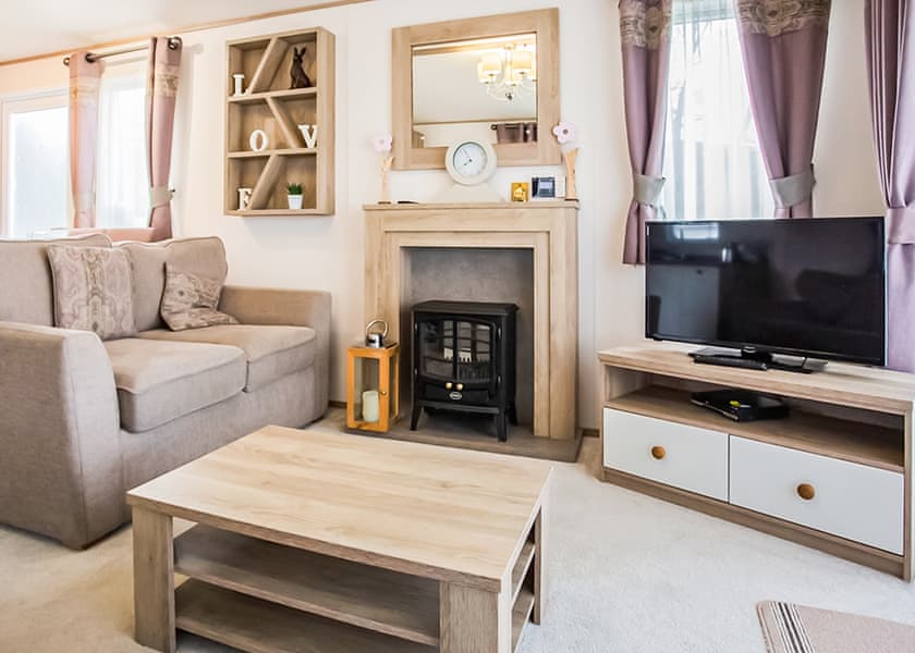 Exclusive 6 Berth Caravan 3 Bed - Sandy Balls Holiday Village, Godshill, Fordingbridge