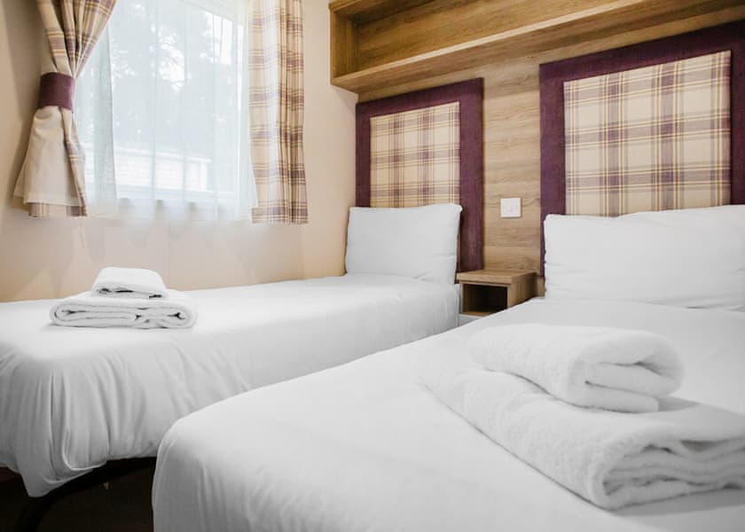 Exclusive 6 Berth Caravan 3 Bed - Sandy Balls Holiday Village, Godshill, Fordingbridge