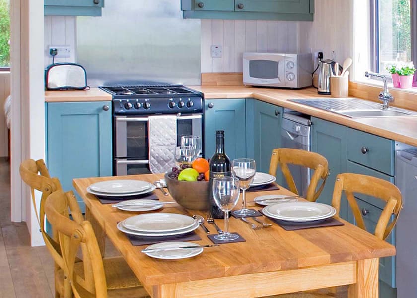 Vista Lodge 4-6 - Sandy Balls Holiday Village, Godshill, Fordingbridge