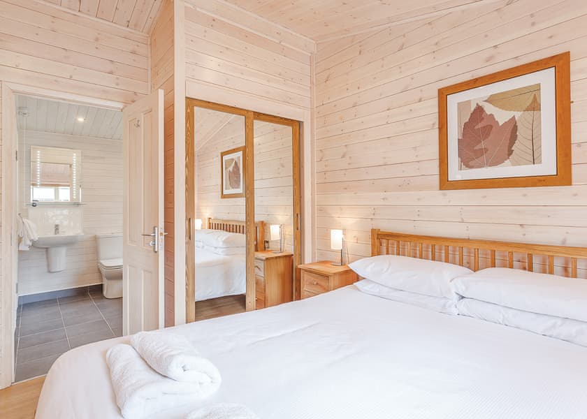 Kedleston Elite Vogue 1 (Pet) - Sandybrook Lodges, Ashbourne