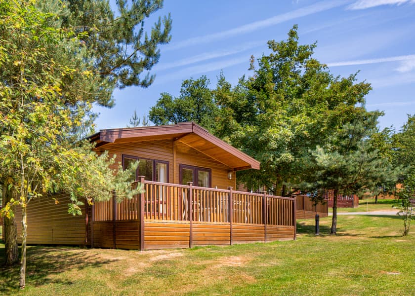 Tissington Classic Vogue 2 (Pet) - Sandybrook Lodges, Ashbourne