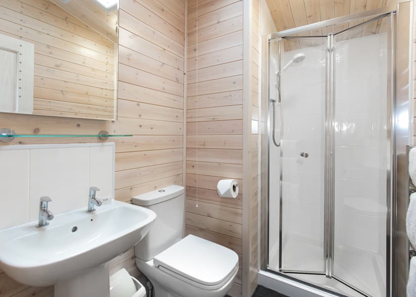 Tissington Classic Vogue 4 Spa (Pet) - Sandybrook Lodges, Ashbourne