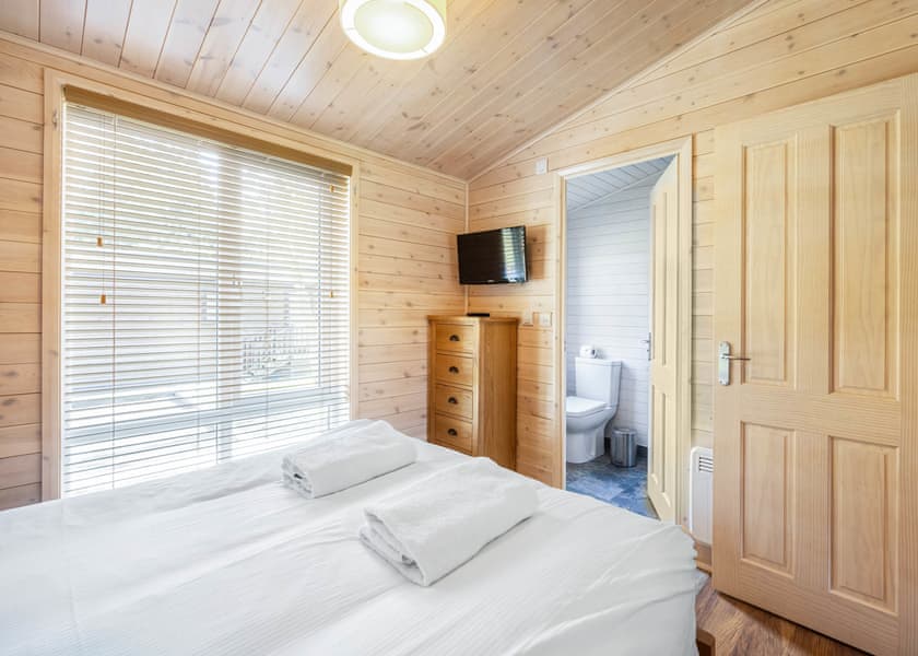 Kedleston Elite Vogue 3 Spa Pet - Sandybrook Lodges, Ashbourne