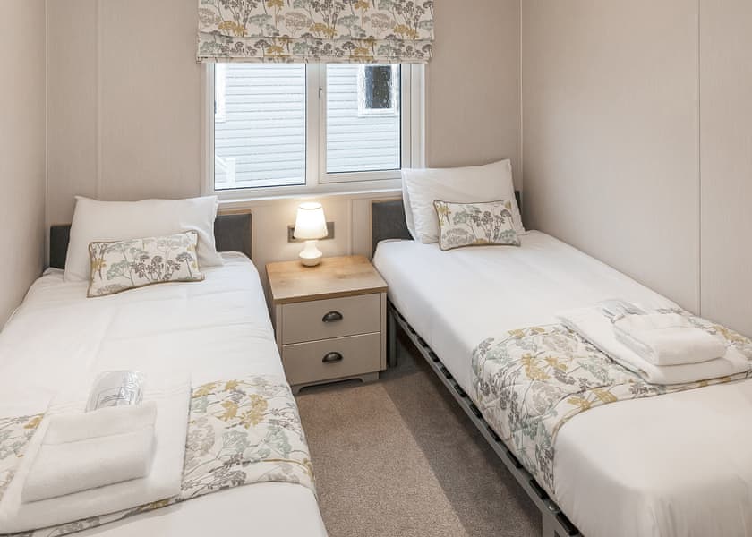Platinum 3 Lodge - Sand le Mere Holiday Village, Tunstall, Nr Withernsea