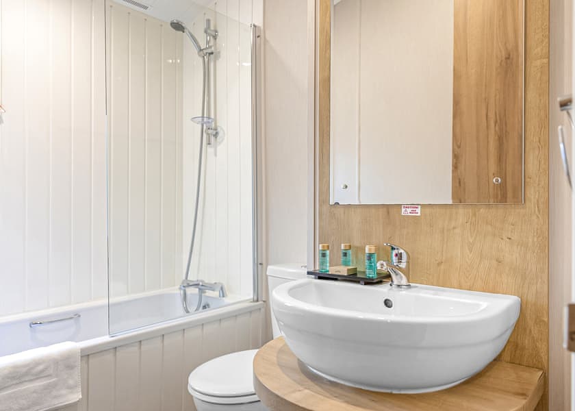 Platinum 3 Lodge - Sand le Mere Holiday Village, Tunstall, Nr Withernsea