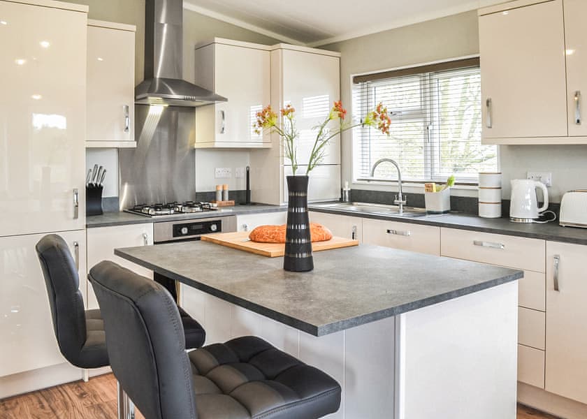 Ash Lodge - Saxon Mound, Elsworth, near Cambridge