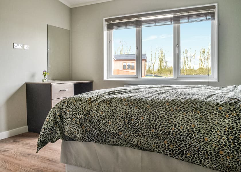 Elm Lodge - Saxon Mound, Elsworth, near Cambridge