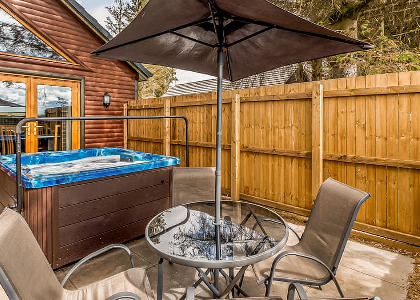 Lyle Executive Lodge - St Andrews Forest Lodges, Kincaple, St Andrews