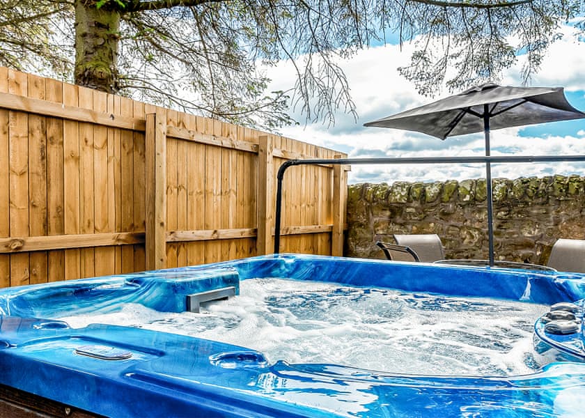 Lyle Executive Lodge - St Andrews Forest Lodges, Kincaple, St Andrews