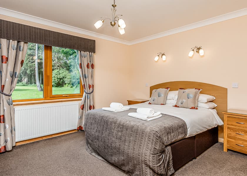 Montgomerie Executive Lodge - St Andrews Forest Lodges, Kincaple, St Andrews