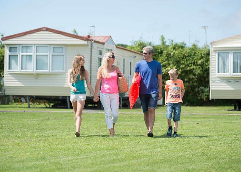 2 Bed Platinum Compact Caravan Plus Pet - Sandy Glade Holiday Park, Burnham-on-Sea