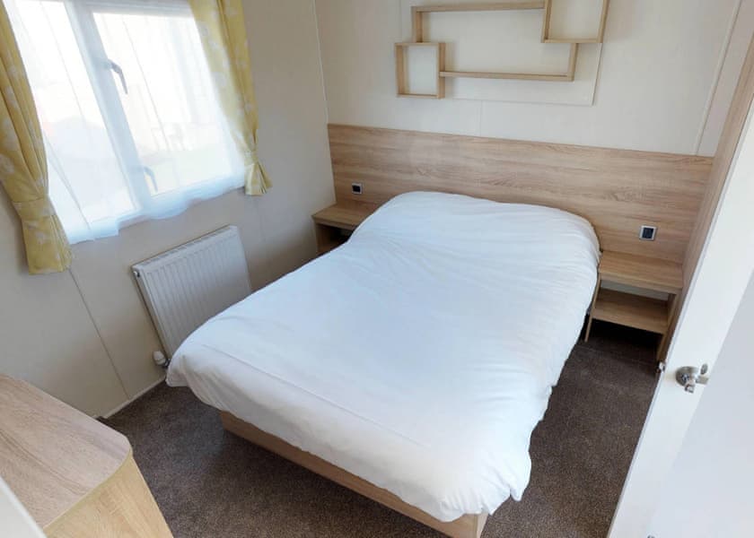 Gold 2 Caravan (Pet Friendly) - Seawick Holiday Park, St Osyth, Clacton-on-Sea