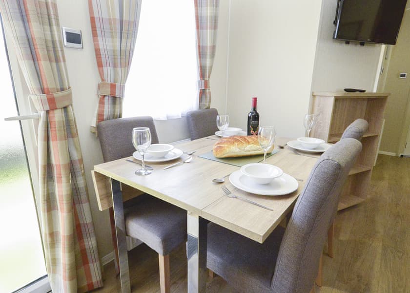 Gold  4 Caravan - Seawick Holiday Park, St Osyth, Clacton-on-Sea