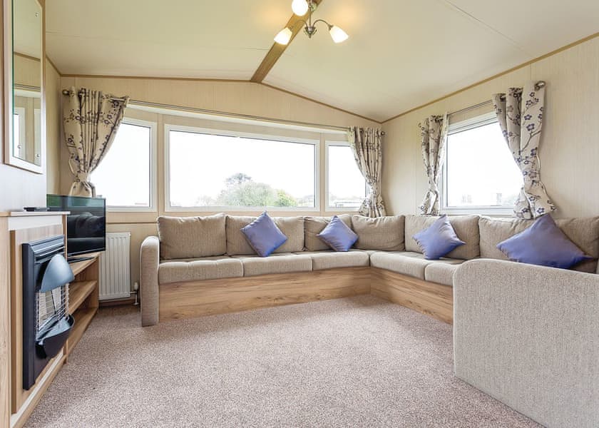 Luxury Caravan (Sleeps 6)
