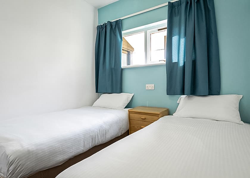 Bronze 2 Chalet - Polperro Holiday Park, Polperro, Nr Looe