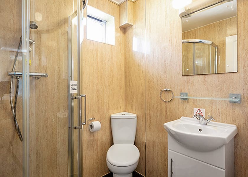 Bronze 2 Chalet - Polperro Holiday Park, Polperro, Nr Looe