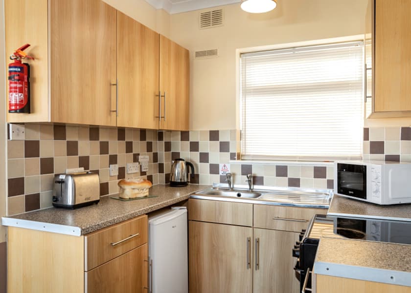 Silver Chalet 2 (Pet Friendly) - Polperro Holiday Park, Polperro, Nr Looe