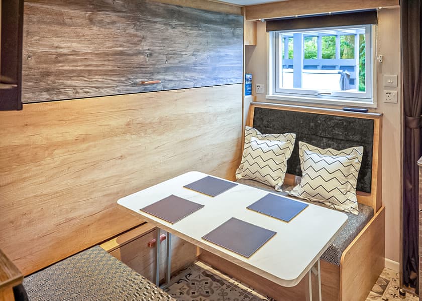 Premier Forest Pod (Pet) - Stratheck Holiday Park, Dunoon