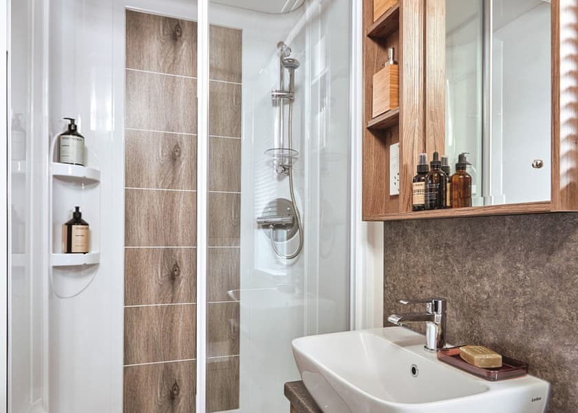 Typical Interior | Shalom Lodge - Seven Springs, Llanon