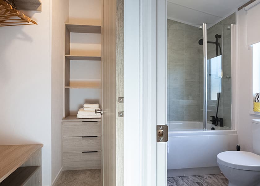 Exclusive Lodge 2 Bed (Pet) - Sun Haven Holiday Park, Mawgan Porth, Nr Newquay