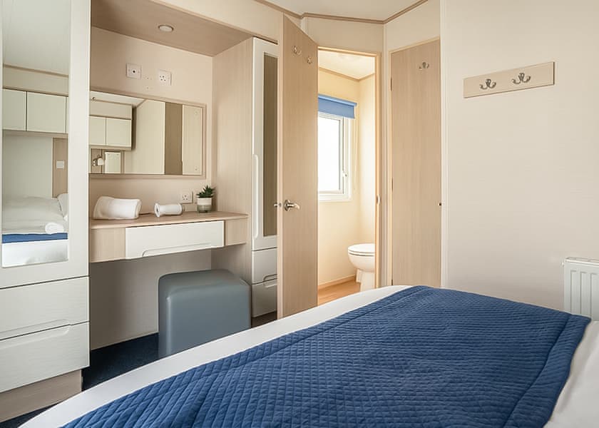 Superior 3 Bed (Pet) - Sun Haven Holiday Park, Mawgan Porth, Nr Newquay