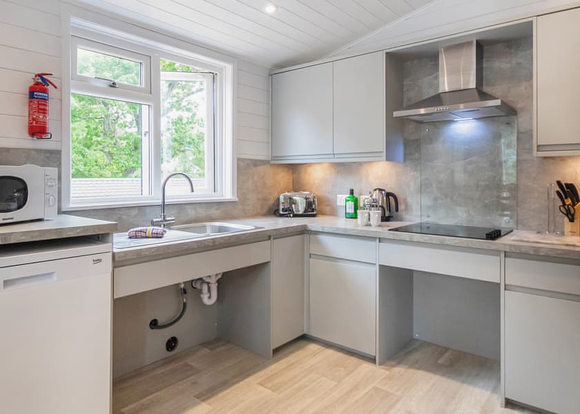 Select Lodge Plus 3 WF - Shorefield Country Park, Milford-on-Sea, Nr Lymington