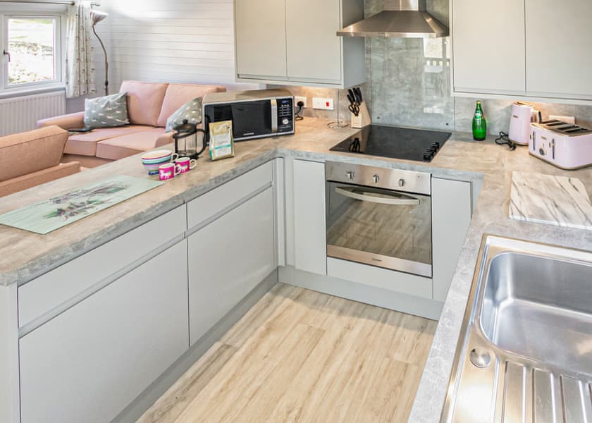 Select Lodge Plus 2 Unicorn - Shorefield Country Park, Milford-on-Sea, Nr Lymington