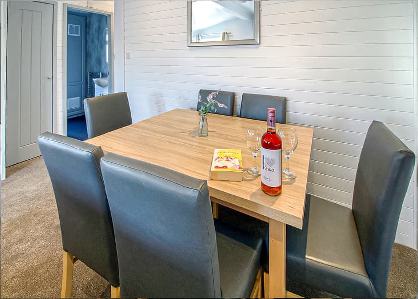 Superior Lodge Plus 2 (Pet) - Shorefield Country Park, Milford-on-Sea, Nr Lymington