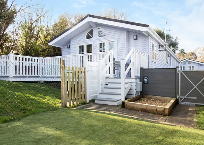 Signature 4 Plus Lodge (Pet) - Shorefield Country Park, Milford-on-Sea, Nr Lymington