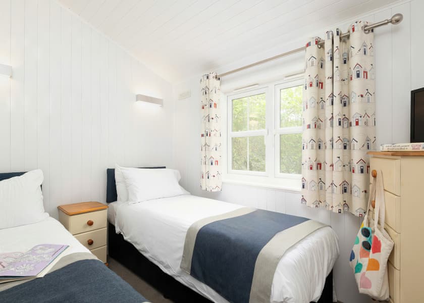 Signature 4 Plus Lodge (Pet) - Shorefield Country Park, Milford-on-Sea, Nr Lymington